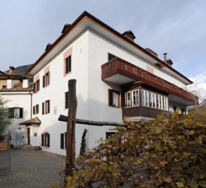 Hubengut Apartments Lana Bagian luar foto
